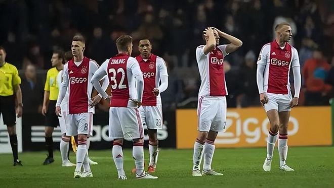 他通过多变 他通过多变